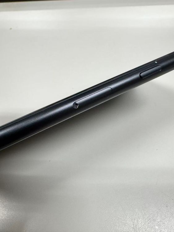 ڥХBOX 88% SIMե꡼iPhone SE(裲) 64GB ֥å