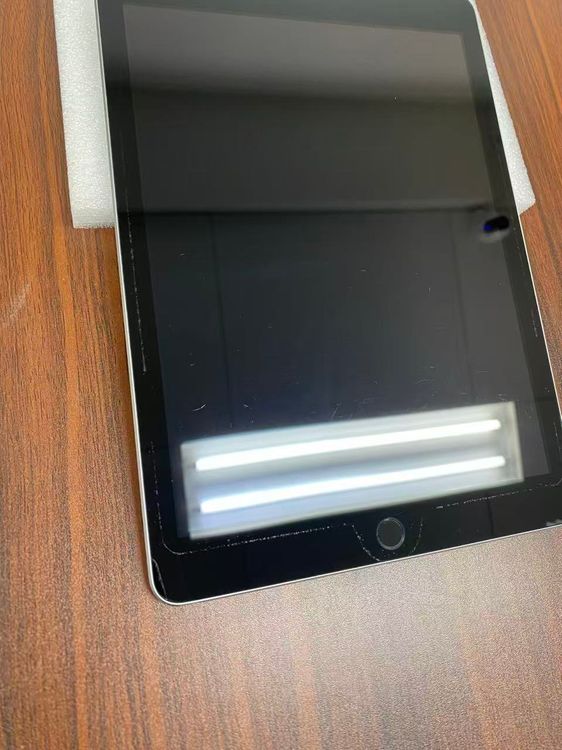 Apple iPad ��6���� Wi-Fi��128GB Space gray