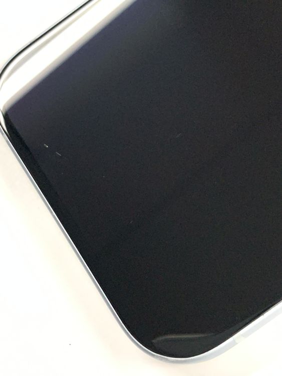 �ڥ�Х���BOX�� ����90%SIM�ե꡼ iPhone15 128GB �֥롼