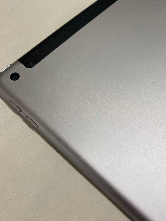 iPad ��6���� Wi-Fi + Cellular 128GB Space gray������