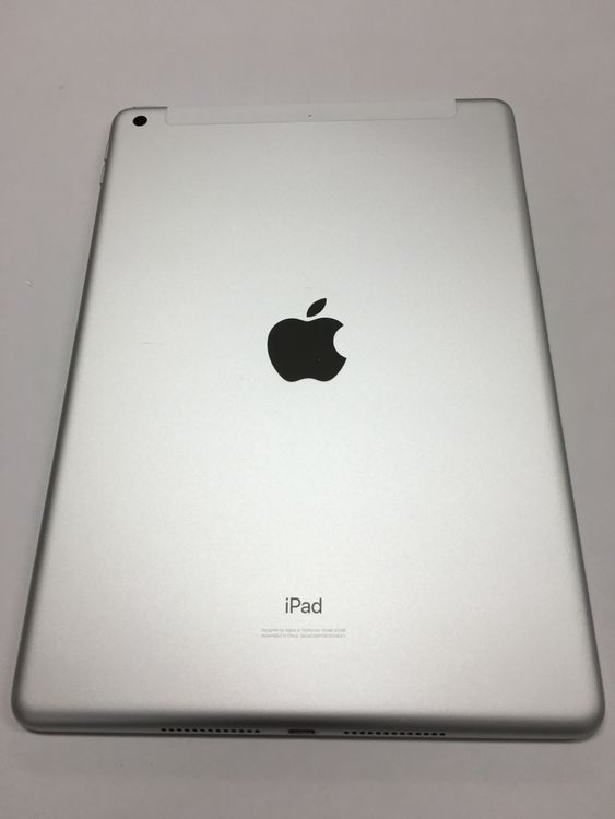 �ڥ�Х���BOX������ ����100�� iPad ��7���� SIM�ե꡼ 32GB ����С�