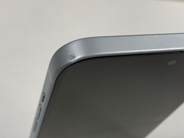 �ڥХåƥ꡼89%�� SIM�ե꡼ iPhone15  256GB���֥롼