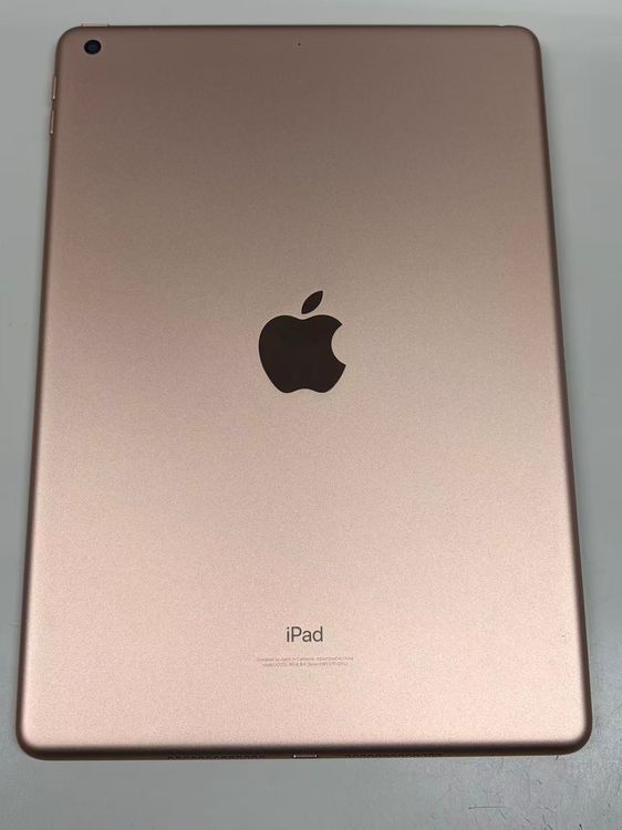 ���� Apple iPad ��8���� Wi-Fi��128GB Gold �Хåƥ꡼��ĥ