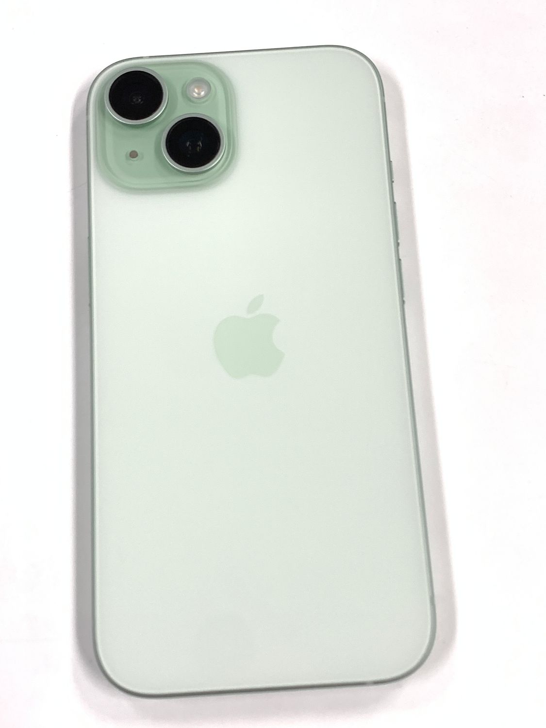 ムスビー｜新品同様 バッテリー90% SIMフリー iPhone15 128GB グリーン