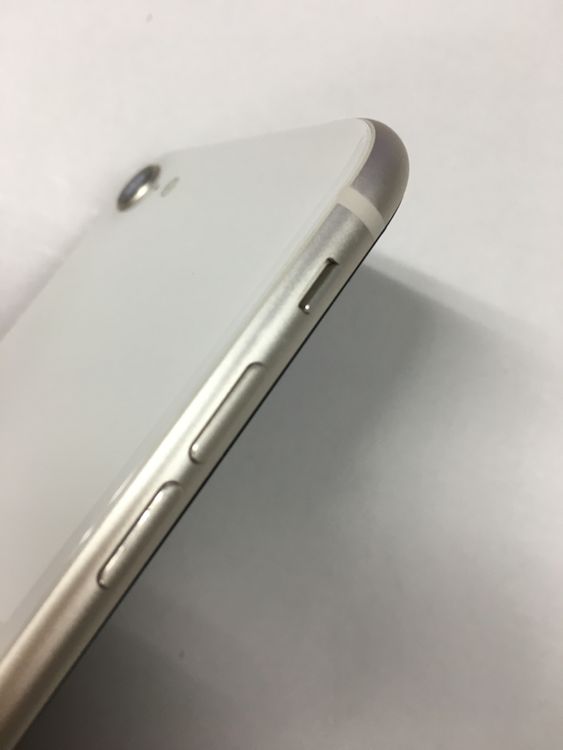 ��ư���������100���Ķ���� SIM�ե꡼ iPhone SE ��3���� 64GB �������饤��