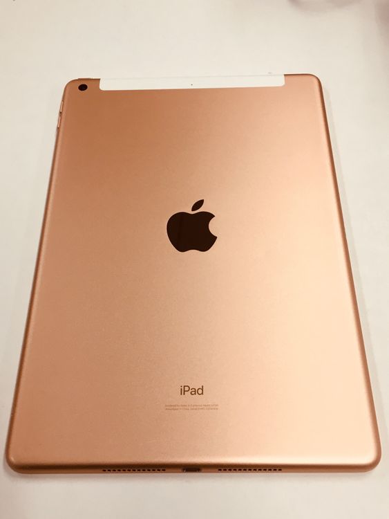 �ڥ�Х���BOX�۱վ����� ����99�� iPad ��7���� SIM�ե꡼ 32GB �������