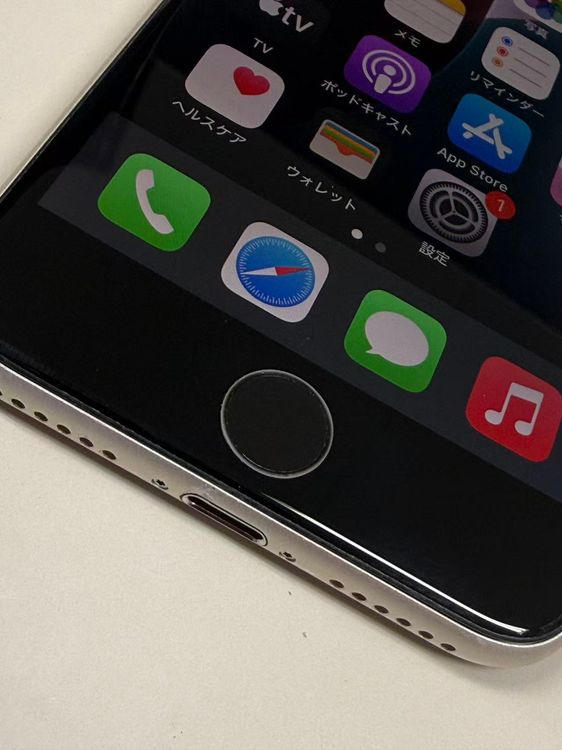��ư�������ʡ�����100% SIM�ե꡼ iPhone SE(�裳����) 64GB �������饤��