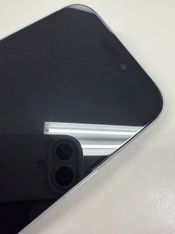 �ڥ�Х���BOX������ ����88%SIM�ե꡼ iPhone15 128GB �֥롼