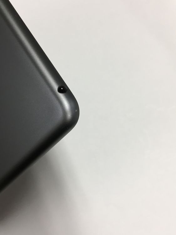 �ڥ�Х���BOX������88��  Apple iPad ��7���� Wi-Fi��ǥ� 128GB