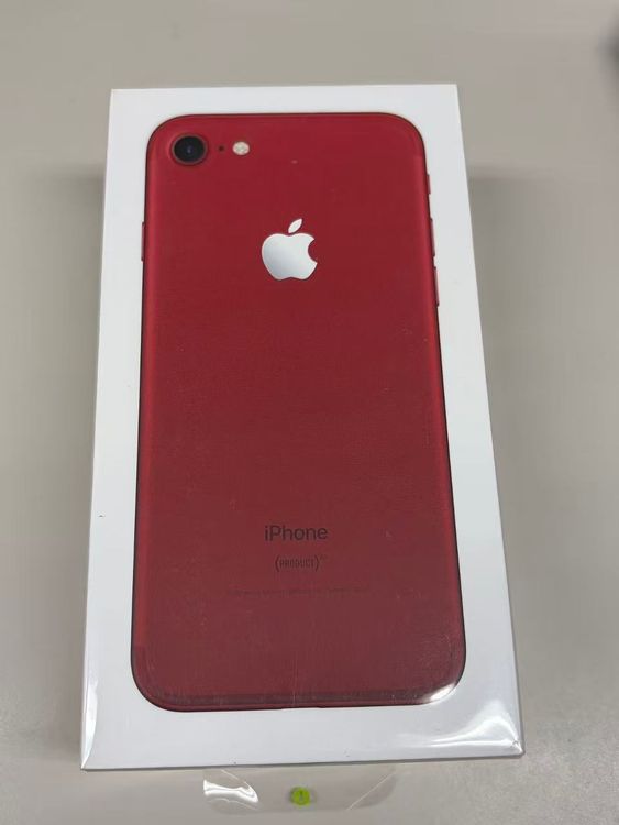 ̤������ docomo SIM�ե꡼ iPhone7 128GB ��å�