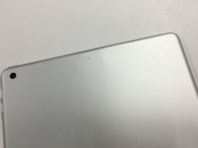 �ڥ�Х���BOX������ ����88% Apple iPad ��8���� 32GB WiFi��ǥ�