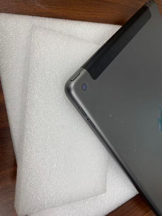 ����87%Apple iPad8 Wi-Fi + Cellular 32GB��Space gray