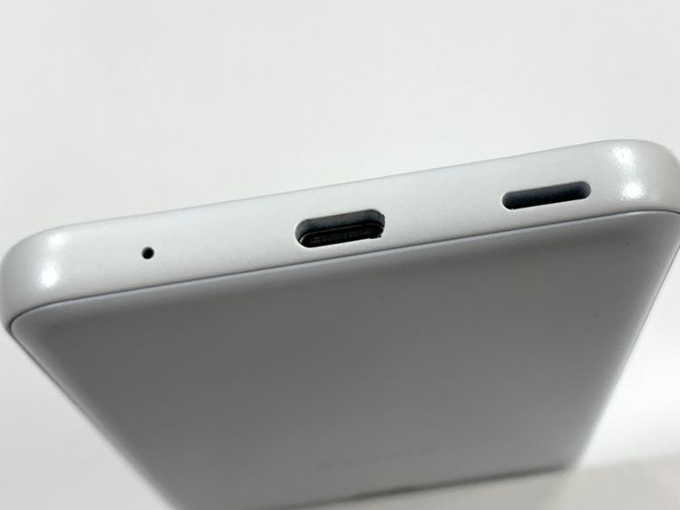 �ڥ�Х���BOX�� SIM�ե꡼ au arrows We FCG01 �ۥ磻��