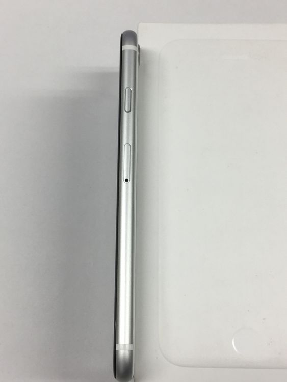 ��ư������ ����100������� ����100�� iPhone SE����2�����64GB SIM�ե꡼