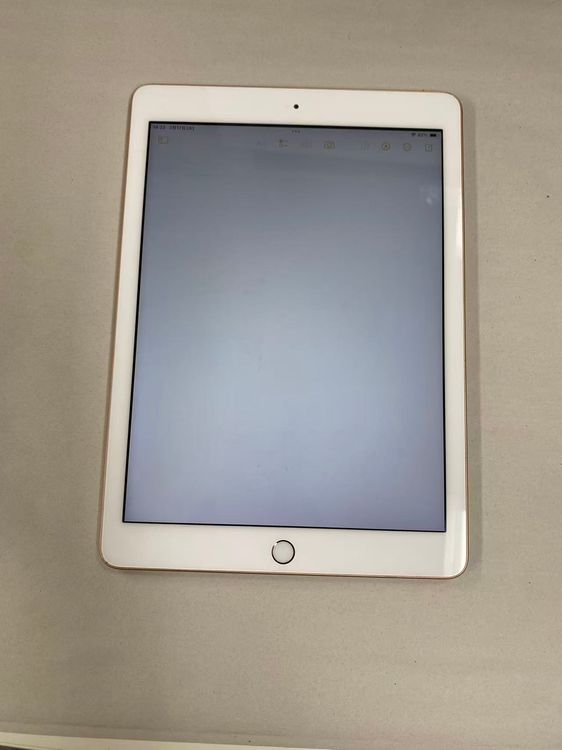 Apple iPad ��6���� Wi-Fi 128GB Gold