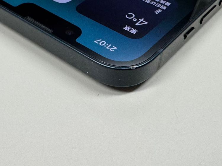 �ڥ�Х���BOX�� ����84%SIM�ե꡼ iPhone13 256GB �ߥåɥʥ���