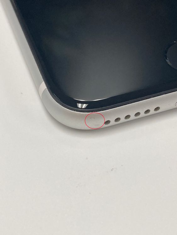 ������ ����92% SIM�ե꡼ iPhoneSE(�裲����) 64GB �ۥ磻��