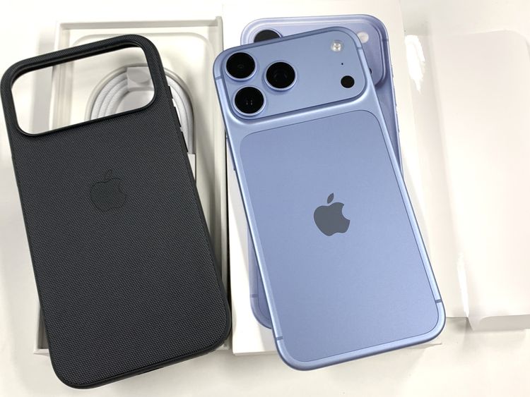����Ʊ���� �Хåƥ꡼100%��SIM�ե꡼ iPhone18 Pro Max 512GB&