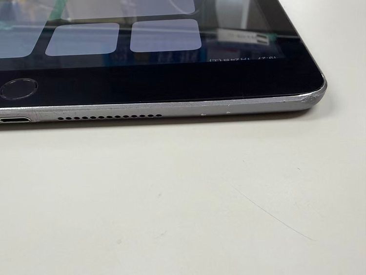 SIM�ե꡼ iPad  ��7����   128GB ���ڡ������쥤