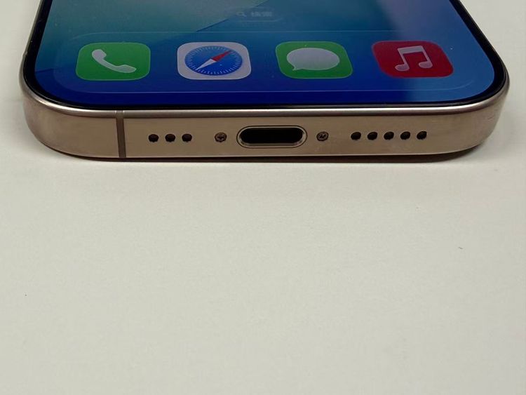 ����93%SIM�ե꡼ iPhone16 Pro 128GB �ǥ����ȥ����˥���