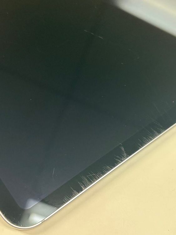 ����86�� SIM�ե꡼ iPad Pro  11����� (��4����)  256GB