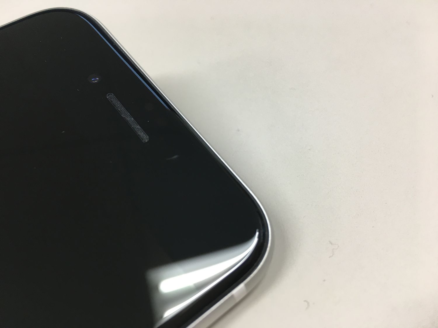ムスビー｜【モバイルBOX】極美品 電池95%SIMフリー iPhone SE(第2世代 