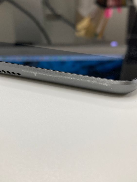 ����94�� Apple iPad ��8���� SIM�ե꡼ 32GB ���ڡ������쥤