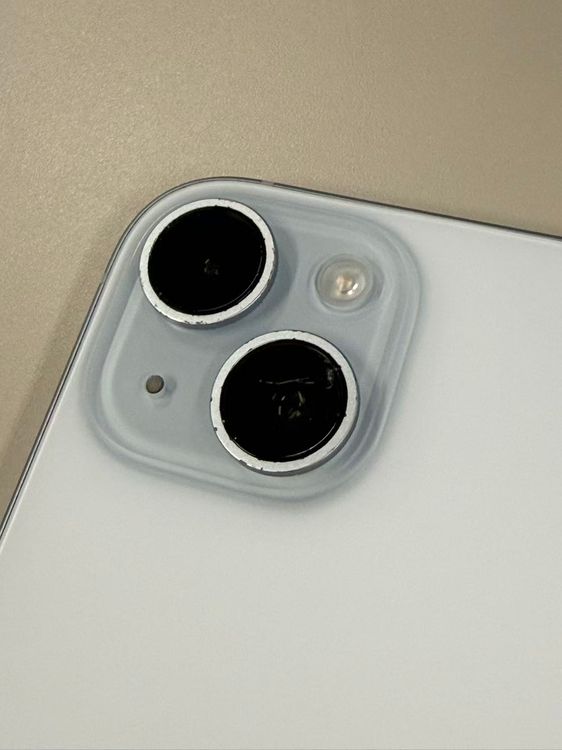 �ڥ�Х���BOX������82%SIM�ե꡼ iPhone15 128GB �֥롼
