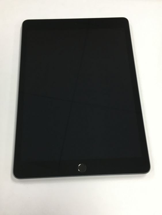 �ڥ�Х���BOX������ ����90% iPad ��9���� 64GB WiFi��ǥ� ���ڡ������쥤