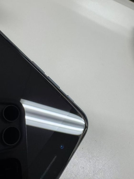 �ڥ�Х���BOX�۶����� ����84%SIM�ե꡼iPhone SE(�裳����) 128GB