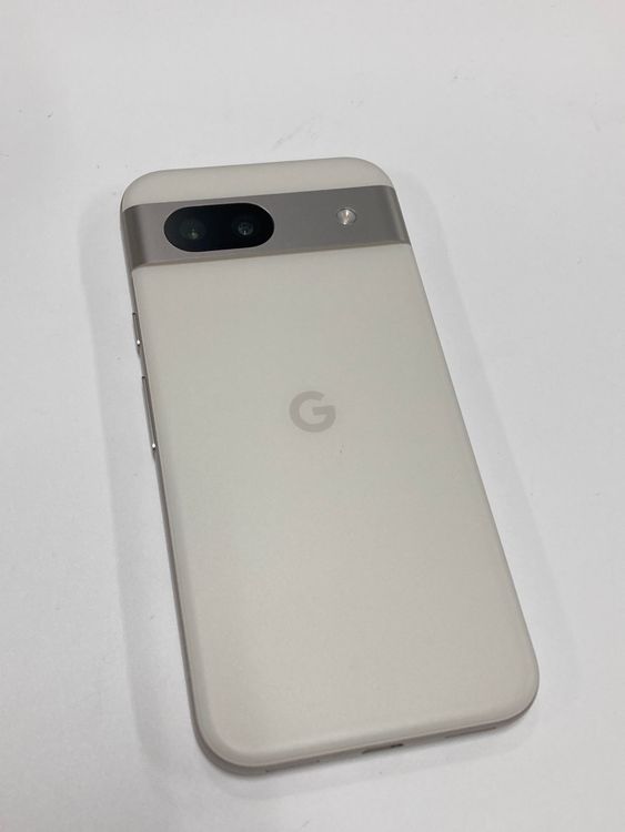 �ڥ�Х���BOX�ۿ���Ʊ�� ����88% SIM�ե꡼ Google Pixel 8a 128GB