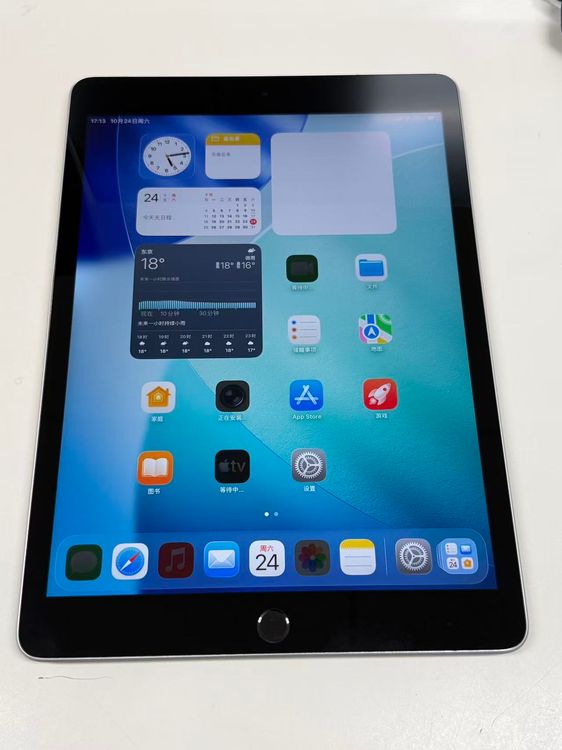 ���� ����86�� SIM�ե꡼ iPad ��9���� 64GB ����С�