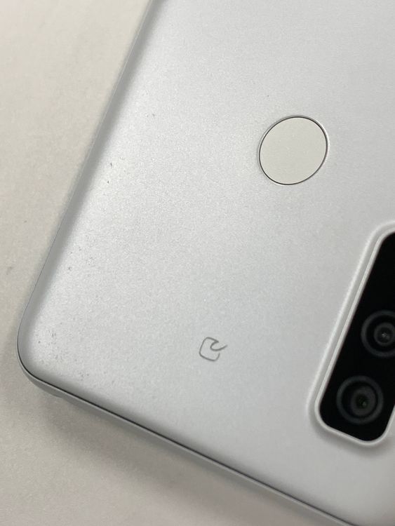 �ڥ�Х���BOX�� SIM�ե꡼ au arrows We FCG01 �ۥ磻��