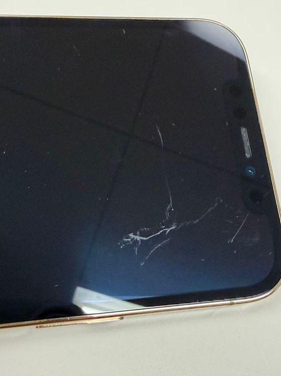 ����84% SIM�ե꡼ iPhone12 Pro 256GB �������docomo��