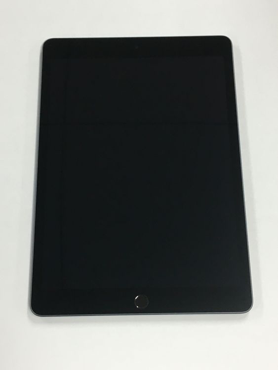 �ڥ�Х���BOX������ ����79% Apple iPad ��9���� 64GB WiFi��ǥ�