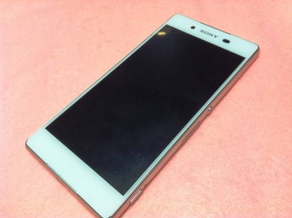 ムスビー｜美品☆au☆XPERIAZ4 SOV31(ホワイト）即日発送可能☆08 