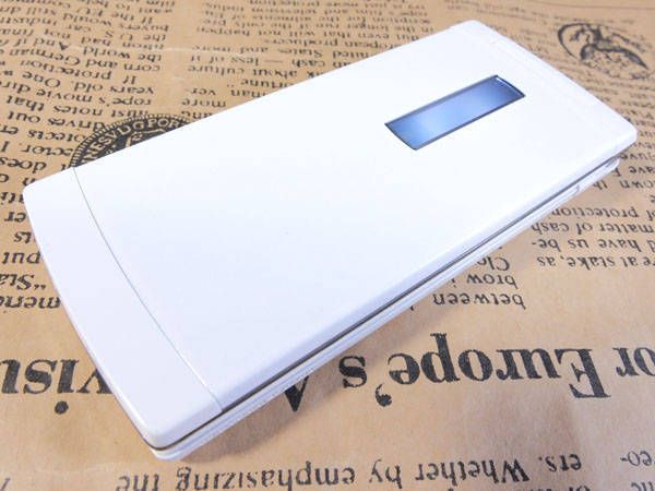 ������̤���Ѣ����å����ꥢ�Ѣ�au K011 �ۥ磻�Ȣ��᡼�����ݾ�