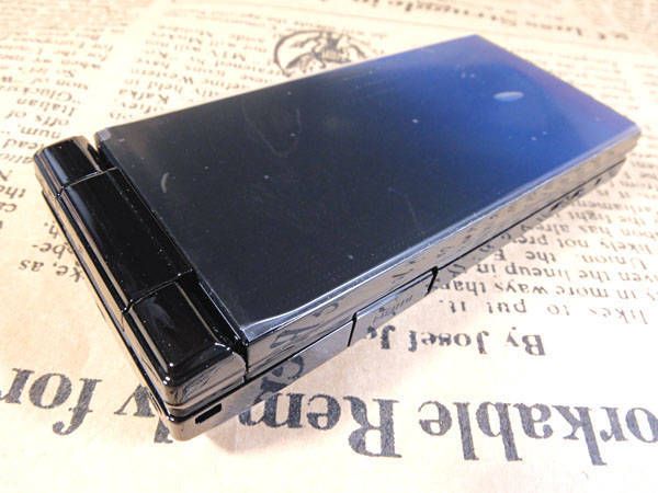 ������̤���Ѣ�docomo SH-01C �֥�å���Ƚ�����