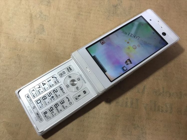 ����ž����ɢ��ݾ��դ���docomo F-09C �ۥ磻�Ȣ�Ƚ�����0088