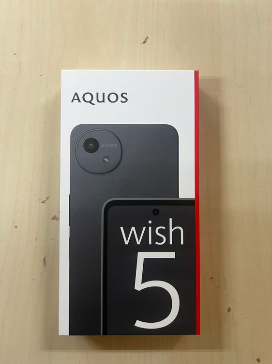 docomo AQUOS wish5 SH-52F []  4942857244236