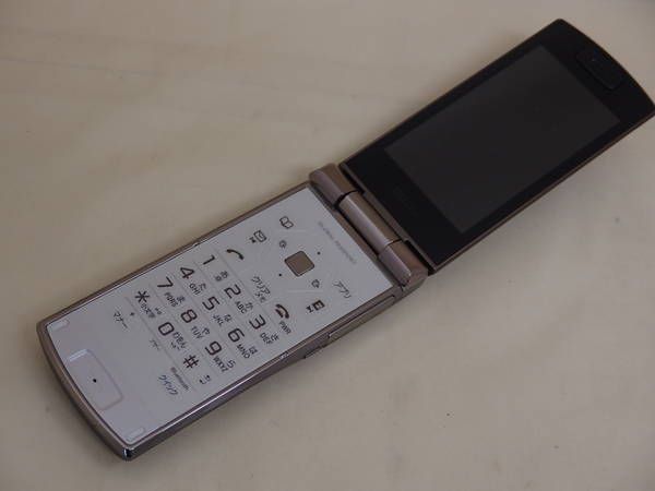 �ڥ���������ۡ�����̵�����ݾ��ա�au URBANO MOND SOY04/41190