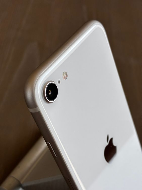 iPhone se3 128GB ���� ����̵��