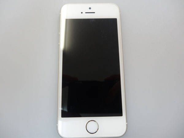 ムスビー｜【中古】iPhone 5s 32GB ゴールド ME337J/A 制限○ au  