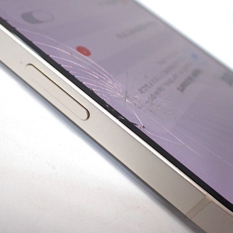 �ڼ��ߤʤߡۡ�Ft1351901��au��iPhone13 256GB�����