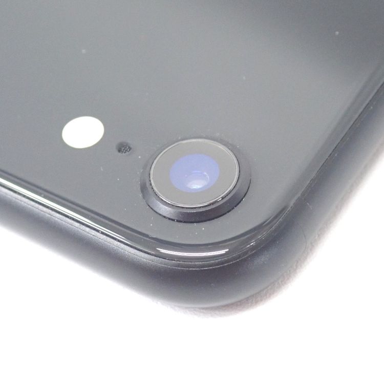 【質みなみ】★Ft1290181★docomo★iPhoneSE 64GB ブラック★中古