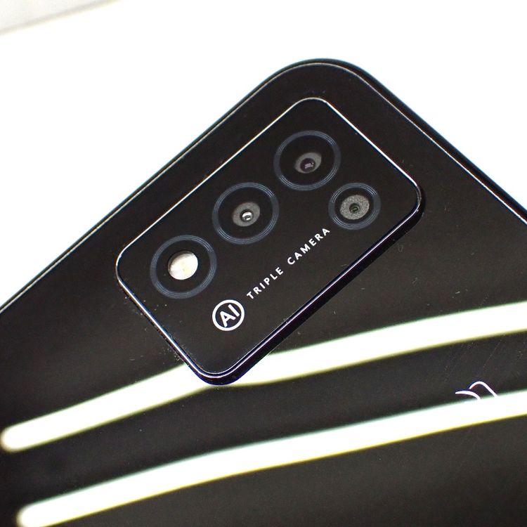 �ڼ��ߤʤߡۡ�Ft1336991��Y!mobile��Libero 5G III A202ZT�����