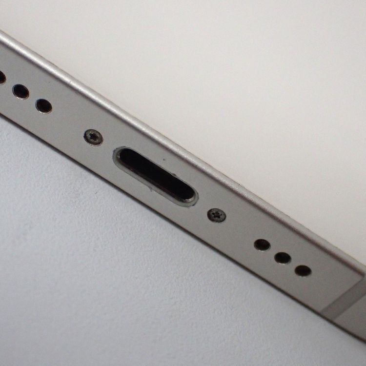 �ڼ��ߤʤߡۡ�Ft1333331��docomo��iPhone12 64GB�����