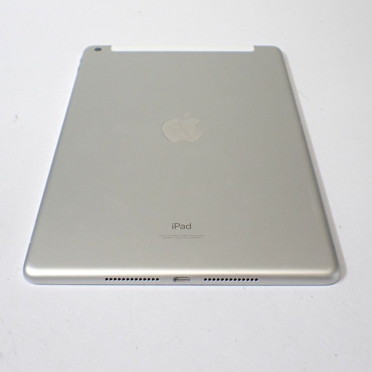 �ڼ��ߤʤߡۡ�Ft1384651��au��iPad����9����� 64GB�����