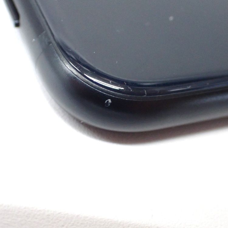 �ڼ��ߤʤߡۡ�Ft641201��Softbank��iPhoneSE ��3���� 128GB�����