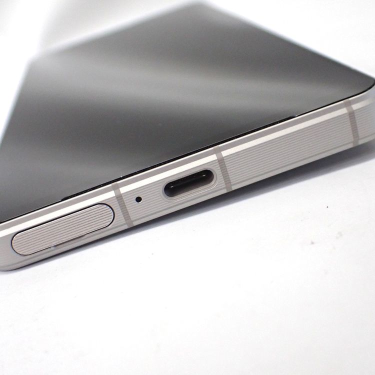 �ڼ��ߤʤߡۡ�Ft1331041��Softbank��Xperia 1VI A401SO�����